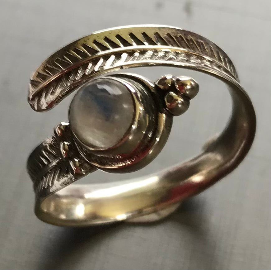 Ring, rainbow moonstone 925 Stirling Silver - OCTOPUS Bohemian Shop 