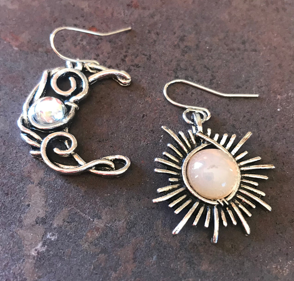 Sun and moon earrings (3 variants) - OCTOPUS Bohemian Shop 